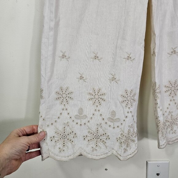 Tahari Linen Blend Embroidered Wide Leg Pants S Cream Scalloped Cropped Coastal - Picture 9 of 10